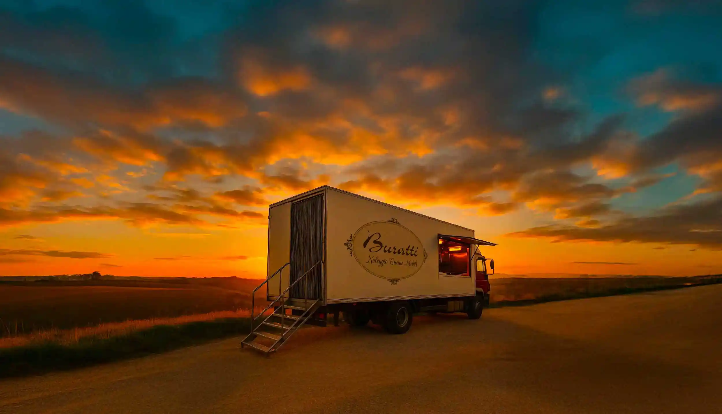 Cucina Buratti sul camion, tramonto, catering all'aperto
